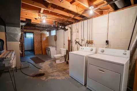 1203 L Avenue Grundy Center IA 50638