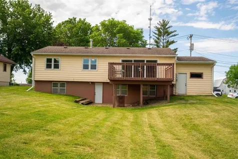 1203 L Avenue Grundy Center IA 50638