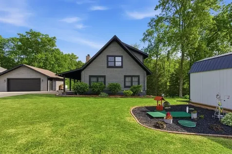 106 Orchard Drive Denver IA 50622