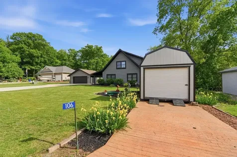 106 Orchard Drive Denver IA 50622