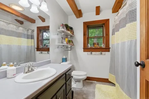 106 Orchard Drive Denver IA 50622