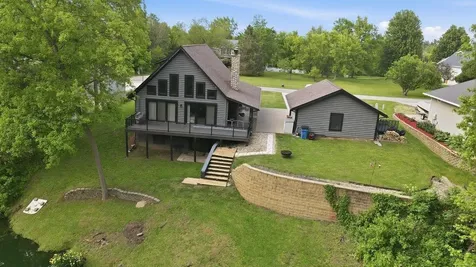 106 Orchard Drive Denver IA 50622