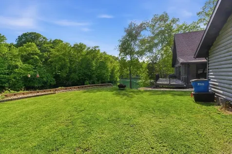 106 Orchard Drive Denver IA 50622