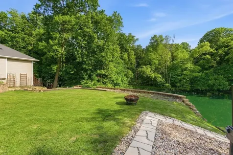 106 Orchard Drive Denver IA 50622