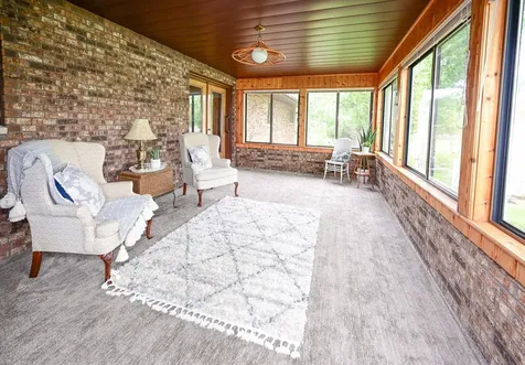 117 Marshall Court Manchester IA 52057