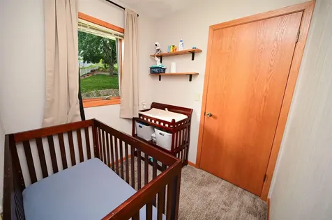 117 Marshall Court Manchester IA 52057