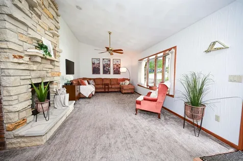 117 Marshall Court Manchester IA 52057