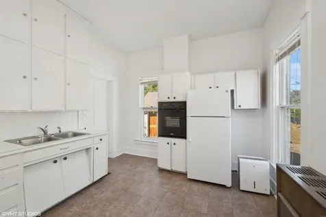 303 NW 3rd Street Waverly IA 50677