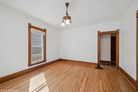 303 NW 3rd Street Waverly IA 50677