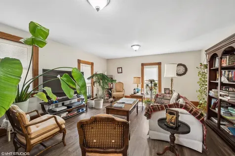 303 NW 3rd Street Waverly IA 50677