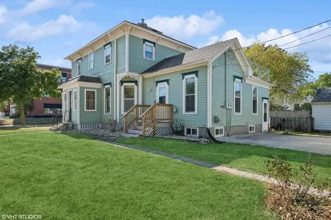 303 NW 3rd Street Waverly IA 50677