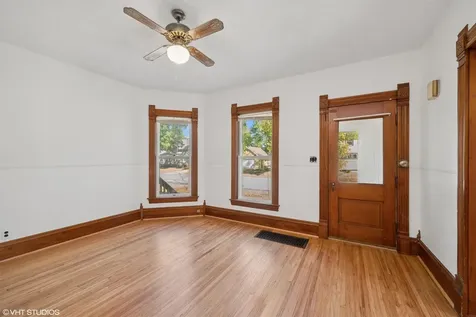 303 NW 3rd Street Waverly IA 50677