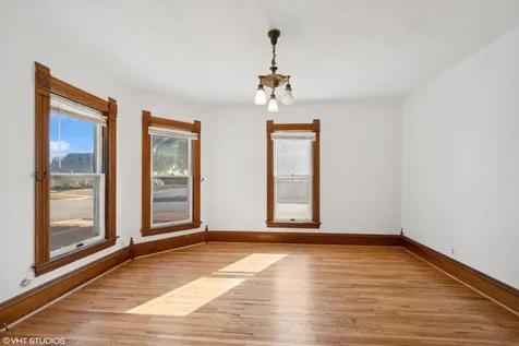 303 NW 3rd Street Waverly IA 50677