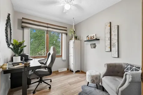 2810 Ryan Drive Cedar Falls IA 50613