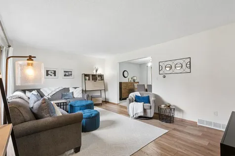 2810 Ryan Drive Cedar Falls IA 50613