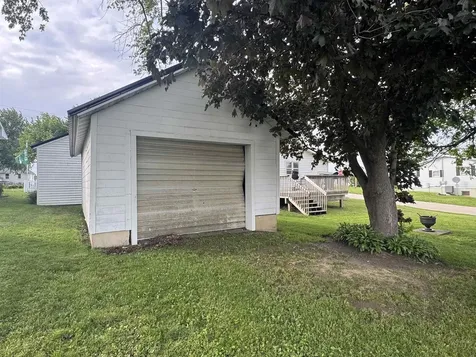 301 High Avenue Springville IA 52336
