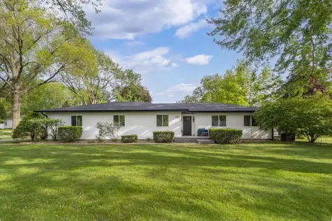 150 Belleview Road Waterloo IA 50701