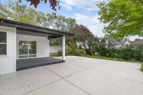 150 Belleview Road Waterloo IA 50701