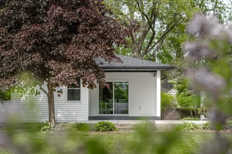 150 Belleview Road Waterloo IA 50701