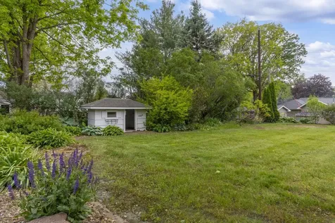 150 Belleview Road Waterloo IA 50701