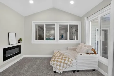 318 Westbourne Road Waterloo IA 50701