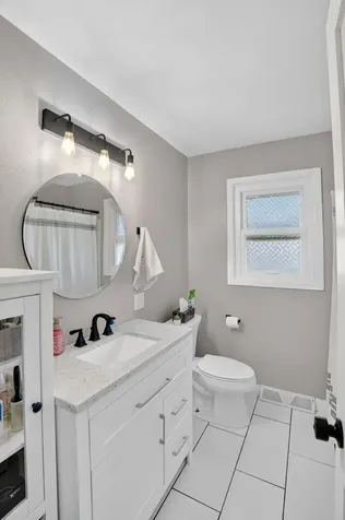 318 Westbourne Road Waterloo IA 50701