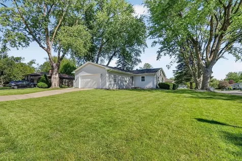 318 Westbourne Road Waterloo IA 50701