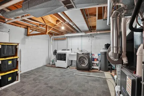 318 Westbourne Road Waterloo IA 50701