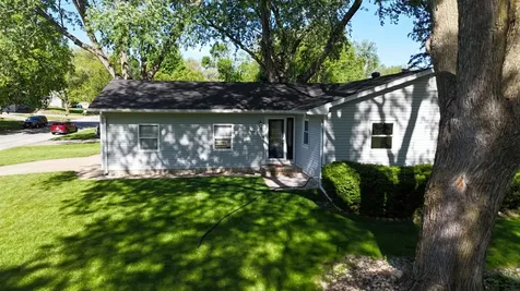 318 Westbourne Road Waterloo IA 50701
