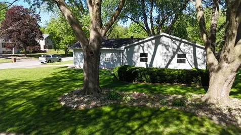 318 Westbourne Road Waterloo IA 50701
