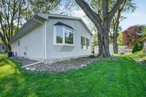 318 Westbourne Road Waterloo IA 50701