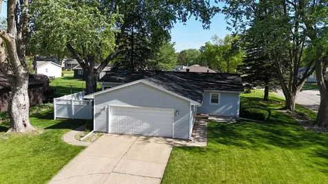 318 Westbourne Road Waterloo IA 50701