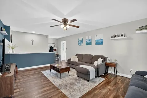 318 Westbourne Road Waterloo IA 50701
