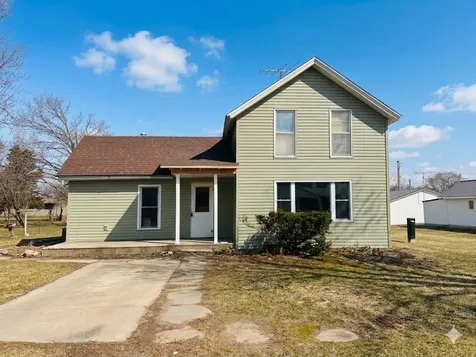 204 S Madison Street Hazleton IA 50641