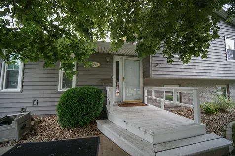 1509 Cantebury Circle Grundy Center IA 50638