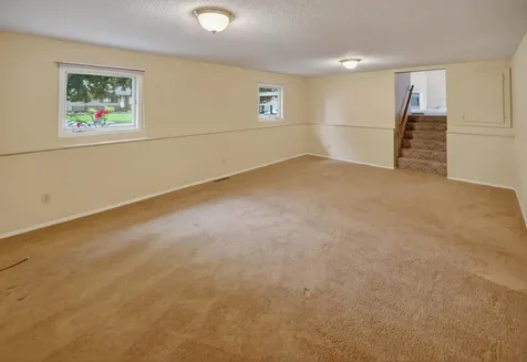 1509 Cantebury Circle Grundy Center IA 50638
