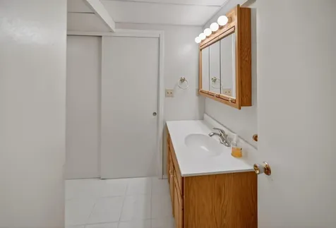 1509 Cantebury Circle Grundy Center IA 50638