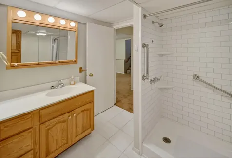 1509 Cantebury Circle Grundy Center IA 50638