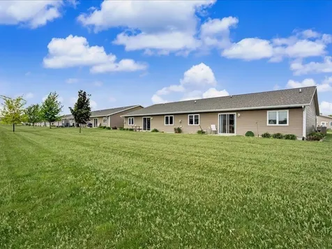 713 Spruce Drive Independence IA 50644