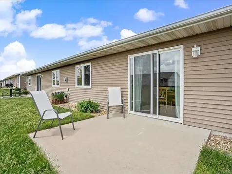 713 Spruce Drive Independence IA 50644