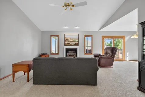 4703 Pizarro Court Cedar Falls IA 50613
