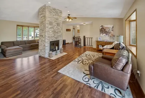 7137 Soppe Farms Road Waterloo IA 50702