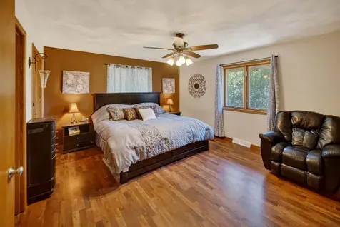 7137 Soppe Farms Road Waterloo IA 50702