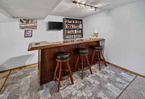 7137 Soppe Farms Road Waterloo IA 50702