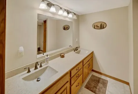 7137 Soppe Farms Road Waterloo IA 50702