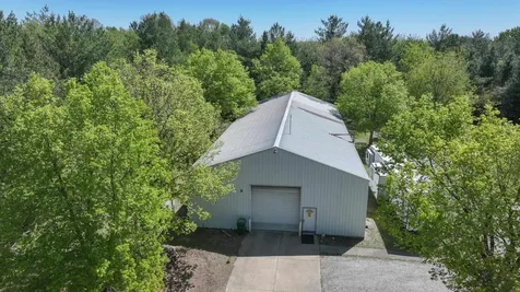 7137 Soppe Farms Road Waterloo IA 50702