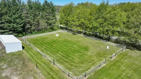 7137 Soppe Farms Road Waterloo IA 50702