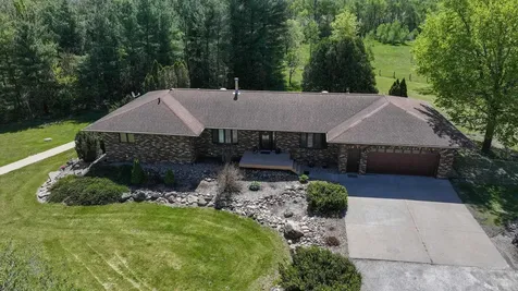 7137 Soppe Farms Road Waterloo IA 50702