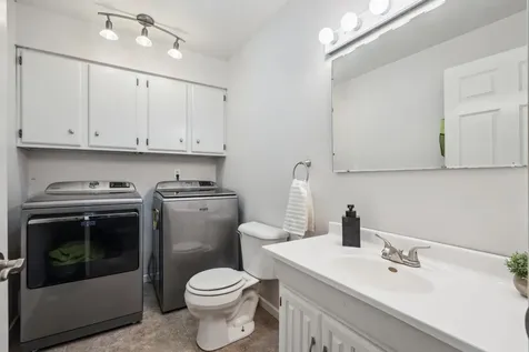 1304 N 5th Street Manchester IA 52057