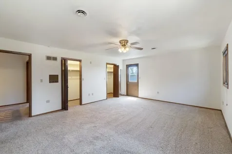 1011 W 1st Street Sumner IA 50674